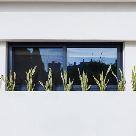 Luxury In Center Of Agioi Theodoroi